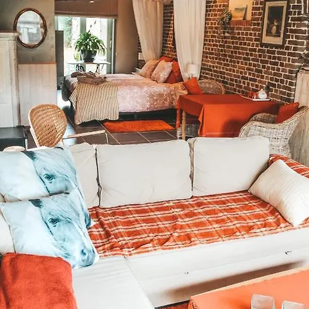 Hoeve Westdijk Bed & Breakfast 3*