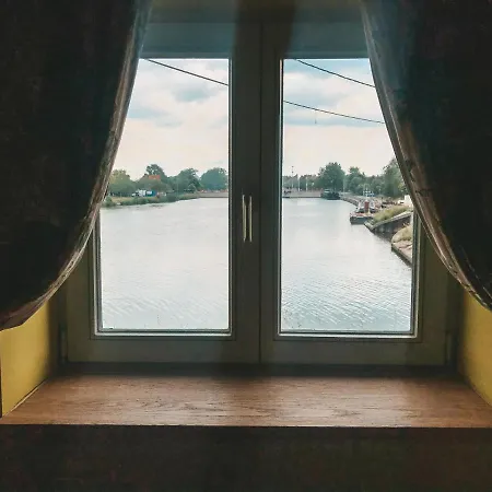 Hoeve Westdijk Bed & Breakfast 3*